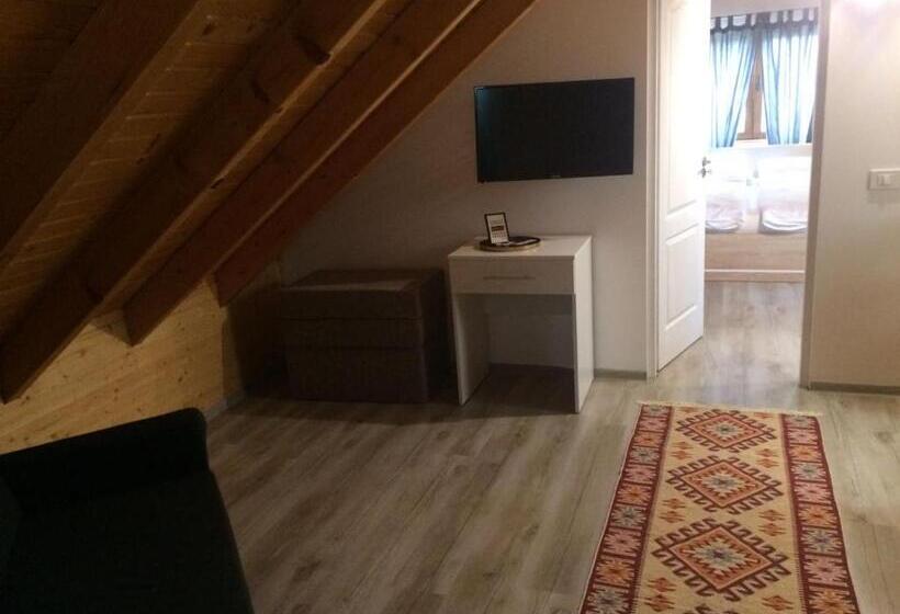 پانسیون Casa Green Garden