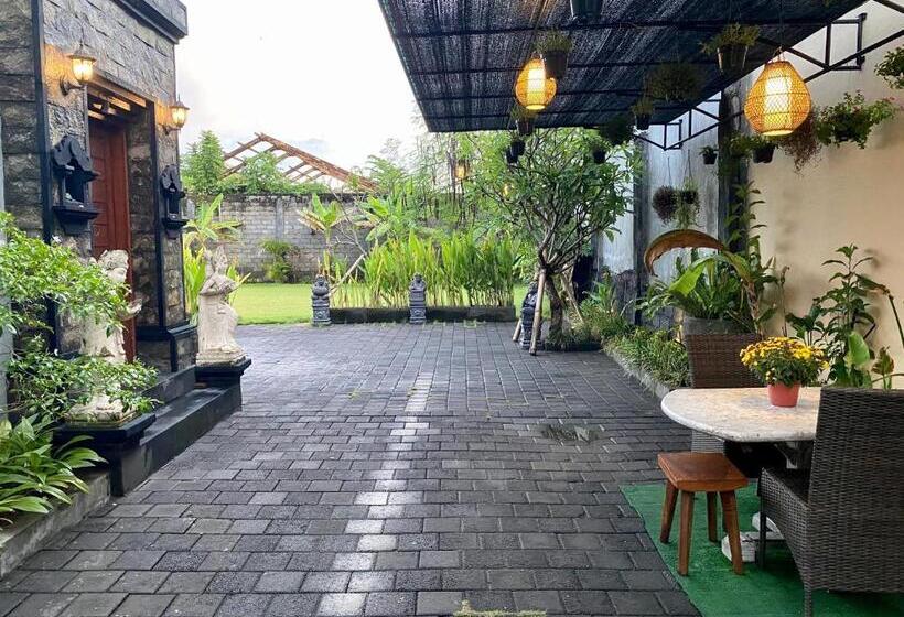 ペンション Dikubu Belong Seminyak