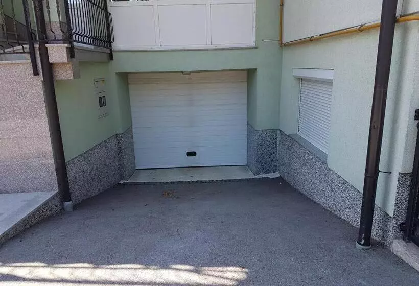 پانسیون Guest House Dinka