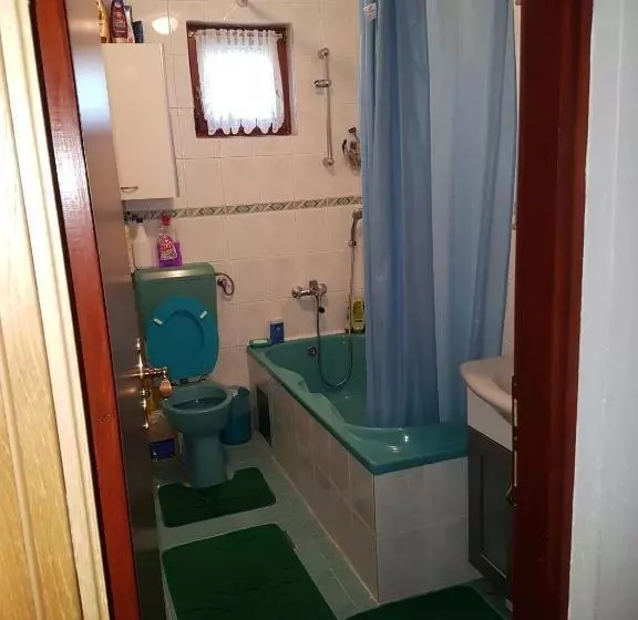 پانسیون Guest House Dinka