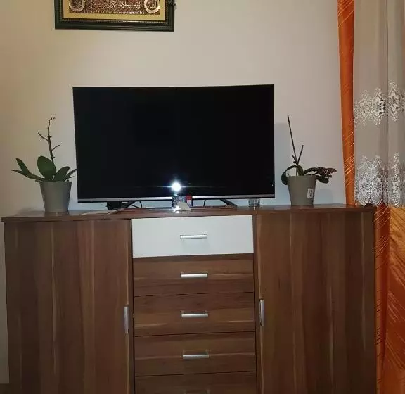 پانسیون Guest House Dinka
