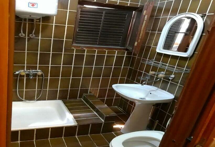 پانسیون Guesthouse Obala