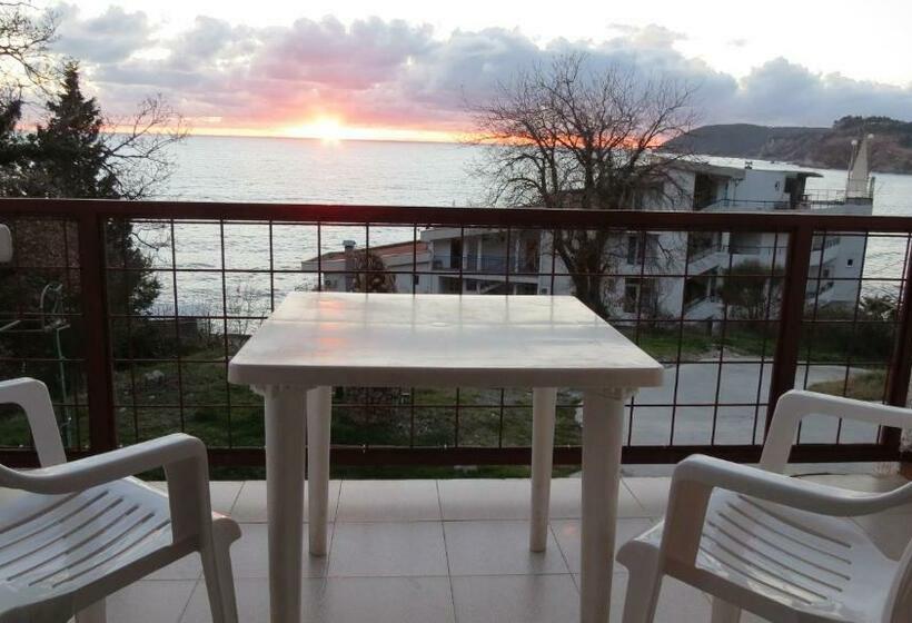 پانسیون Guesthouse Obala