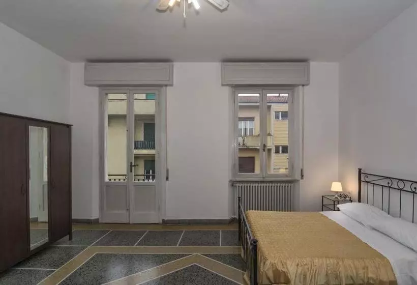 پانسیون Near It All