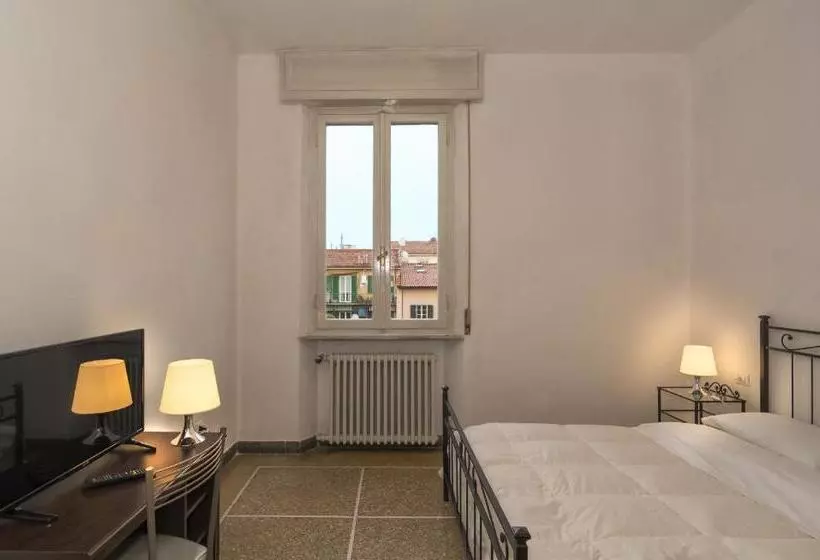 پانسیون Near It All