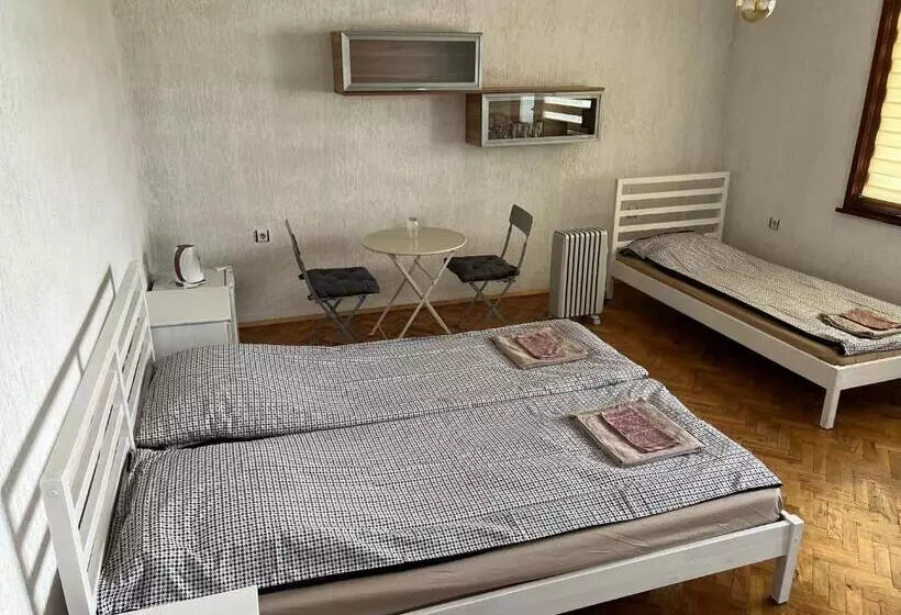 پانسیون White Guest House 2