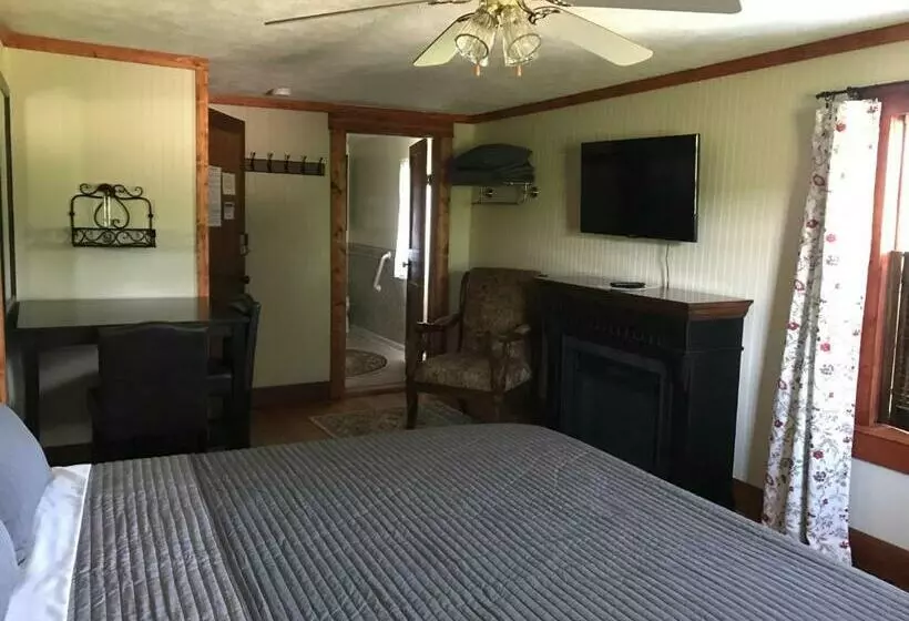 ユースホステル Hocking Hills Inn