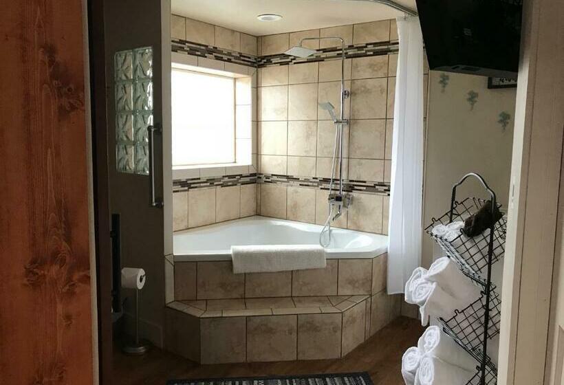 فندق صغير Hocking Hills Inn