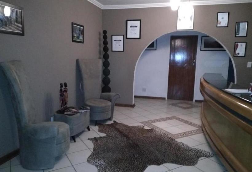 Pensionat A Knights Rest Guesthouse