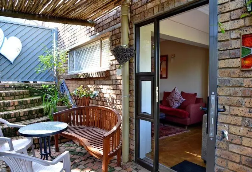 Majatalo Annie's Boutique Guesthouse And Garden Spa