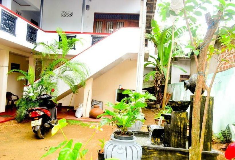 פנסיון Brothers Spot Hikkaduwa