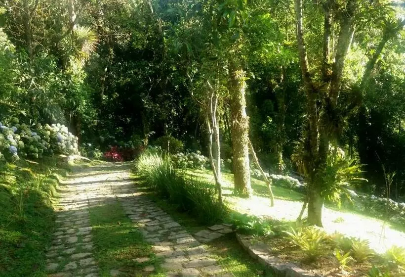 ペンション Chalés Giramundo