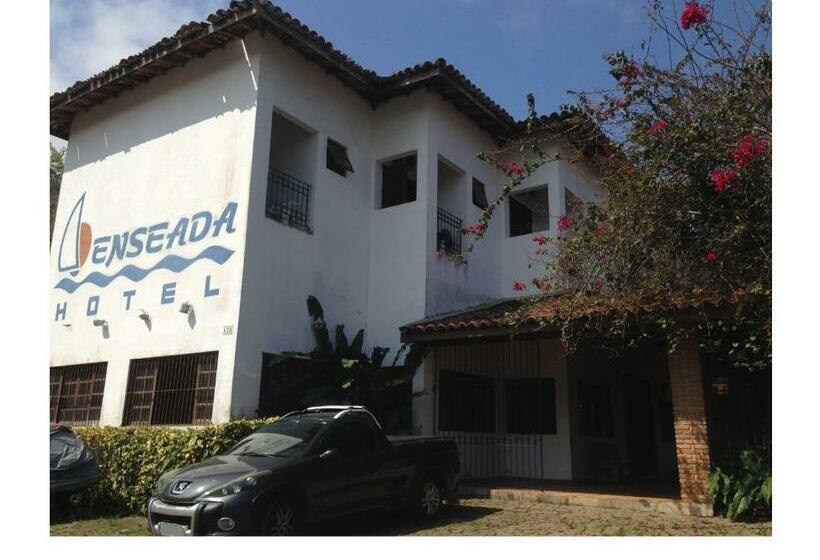 پانسیون Enseada