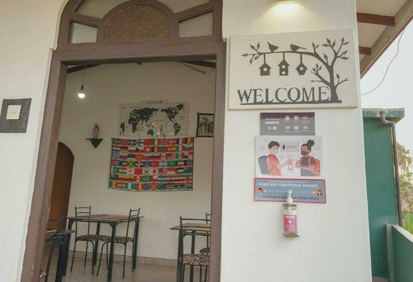 Pensione Lilly Palace Villa Guest House