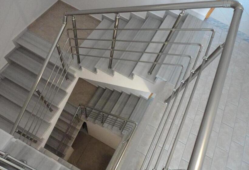 پانسیون Spiro Guest House