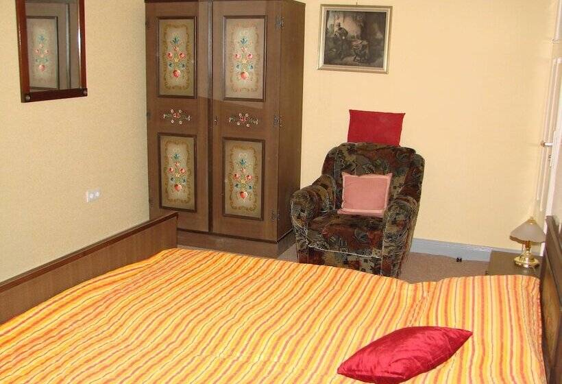 Pensió Gästehaus Alexanna