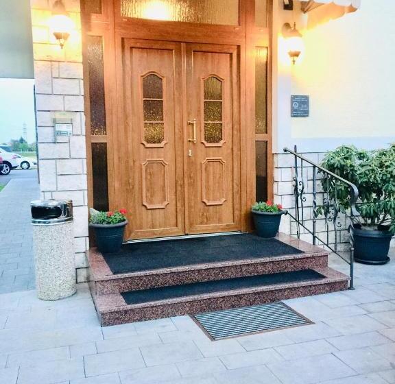 پانسیون Guest House Stara Lipa Tašner Self Check In Free Kitchen Parking Garage