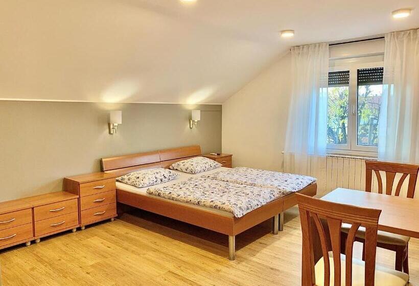 پانسیون Guest House Stara Lipa Tašner Self Check In Free Kitchen Parking Garage