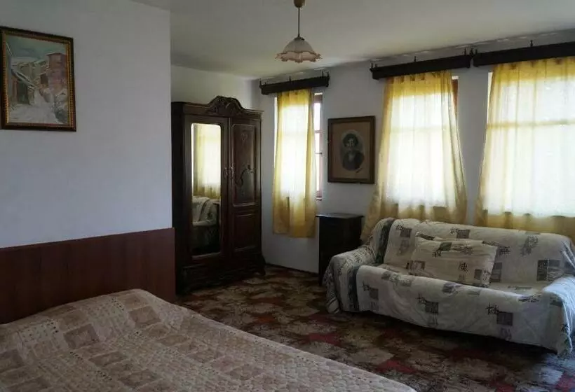پانسیون Guestrooms Ross