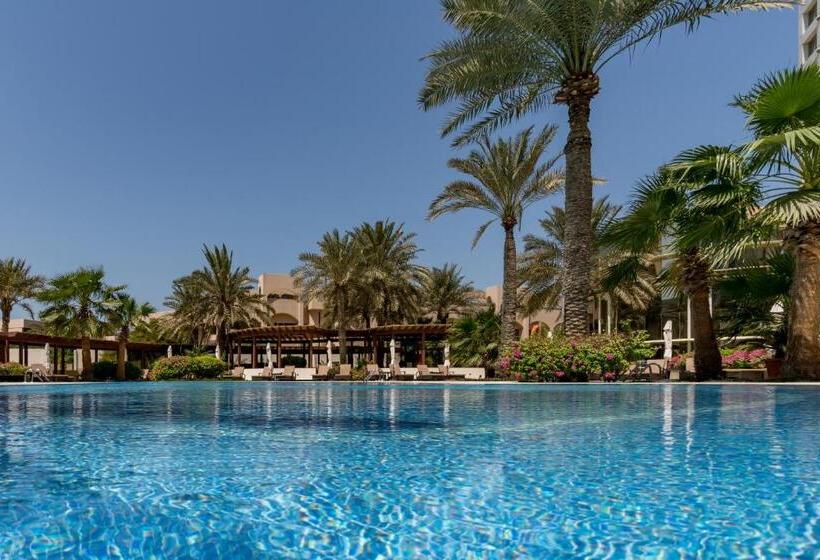 The Diplomat Radisson Blu Residence