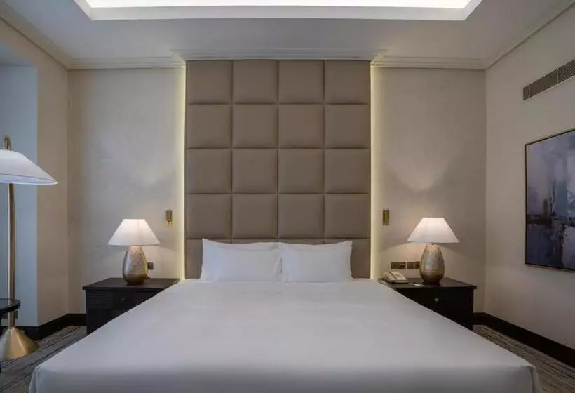 The Diplomat Radisson Blu Residence