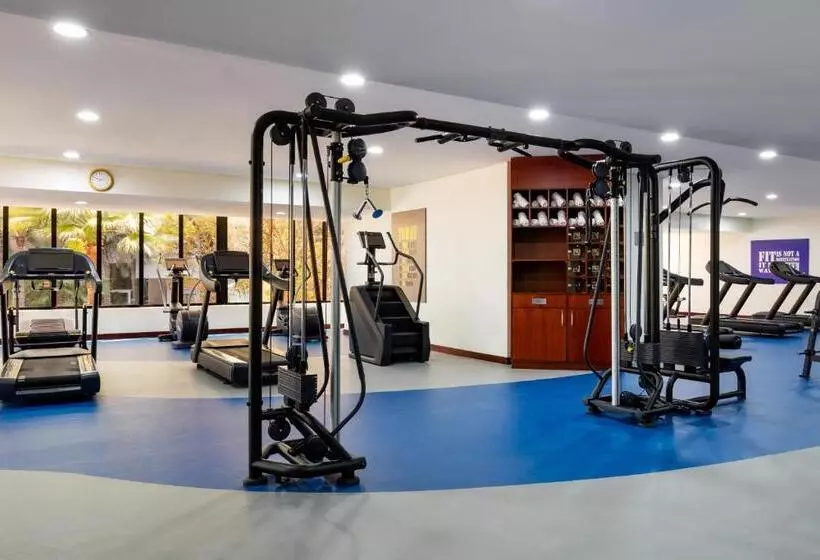 The Diplomat Radisson Blu Residence