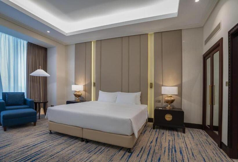 The Diplomat Radisson Blu Residence