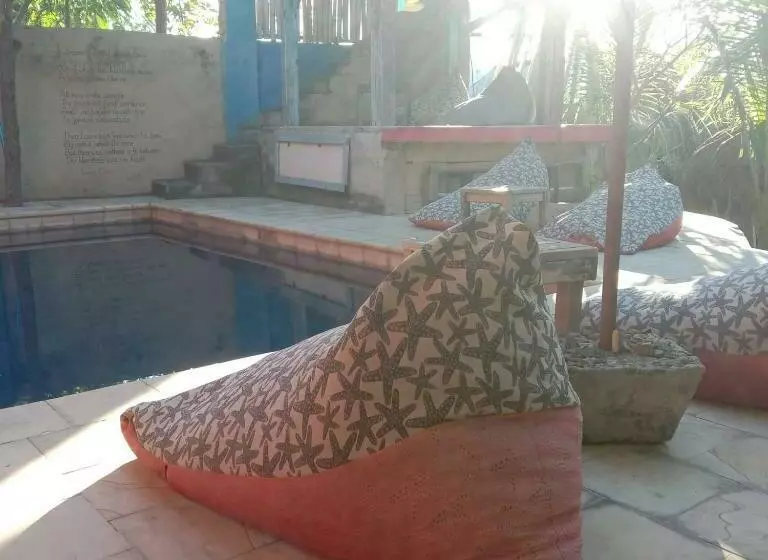 ユースホステル Gili La Boheme