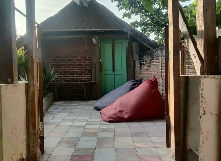 ユースホステル Gili La Boheme