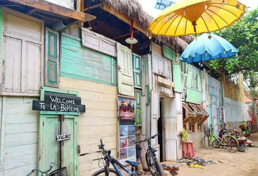 ユースホステル Gili La Boheme