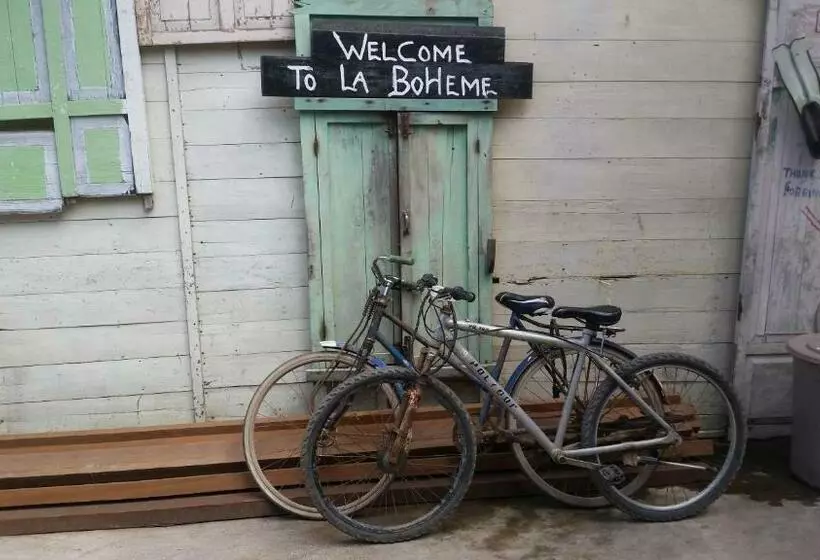 ユースホステル Gili La Boheme