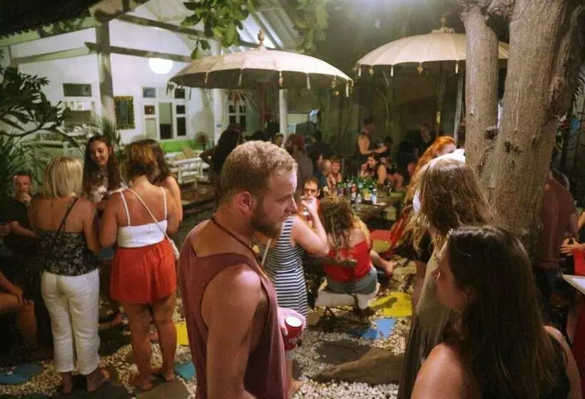 ユースホステル Gili La Boheme