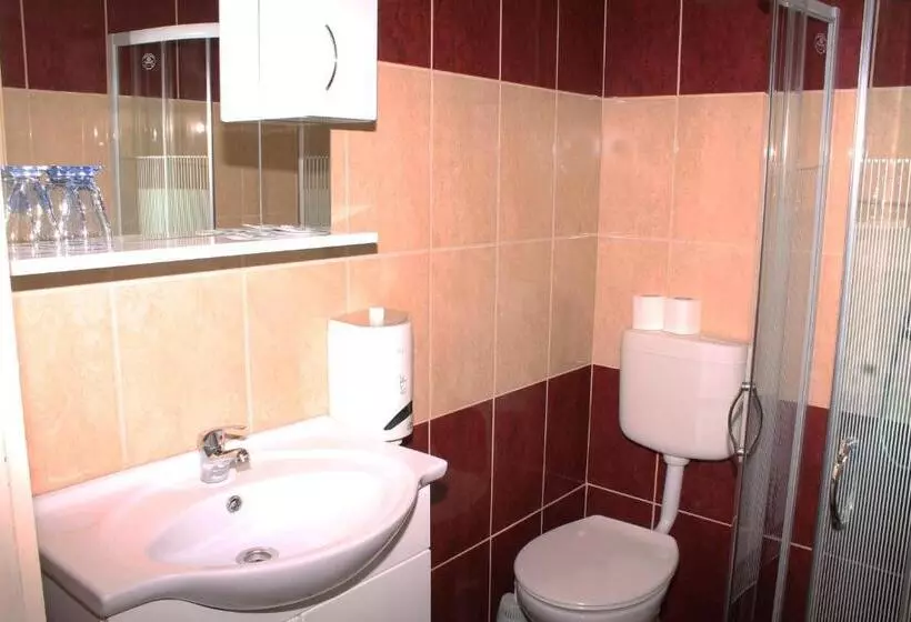 Aamiaismajoitus (B&B) Belvárosi Panzió