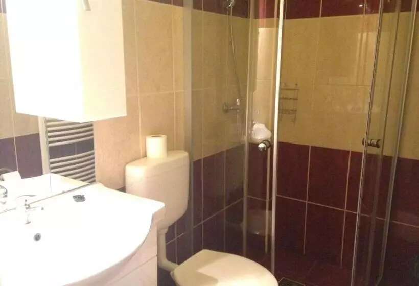 Aamiaismajoitus (B&B) Belvárosi Panzió