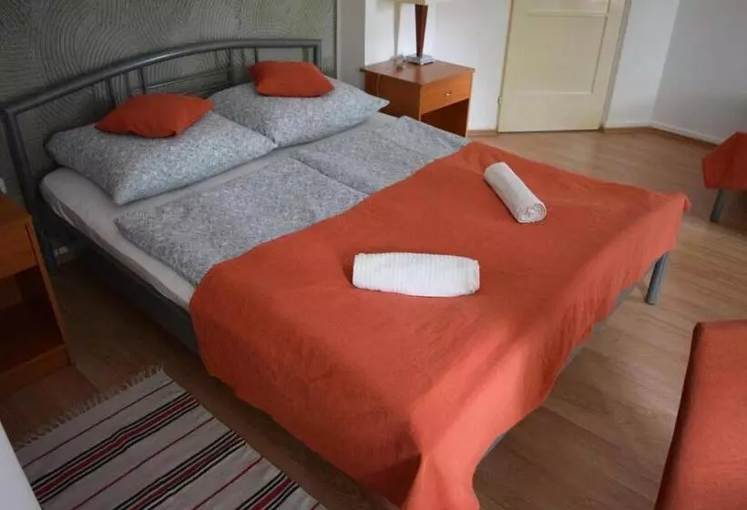 Aamiaismajoitus (B&B) Belvárosi Panzió