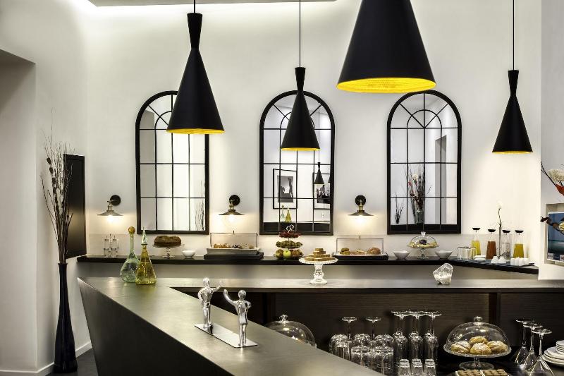 تختخواب و صبحانه Carten