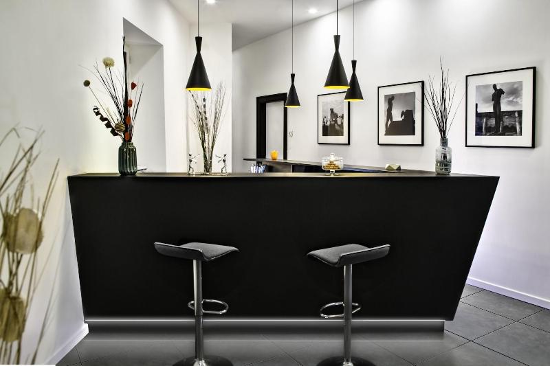 تختخواب و صبحانه Carten