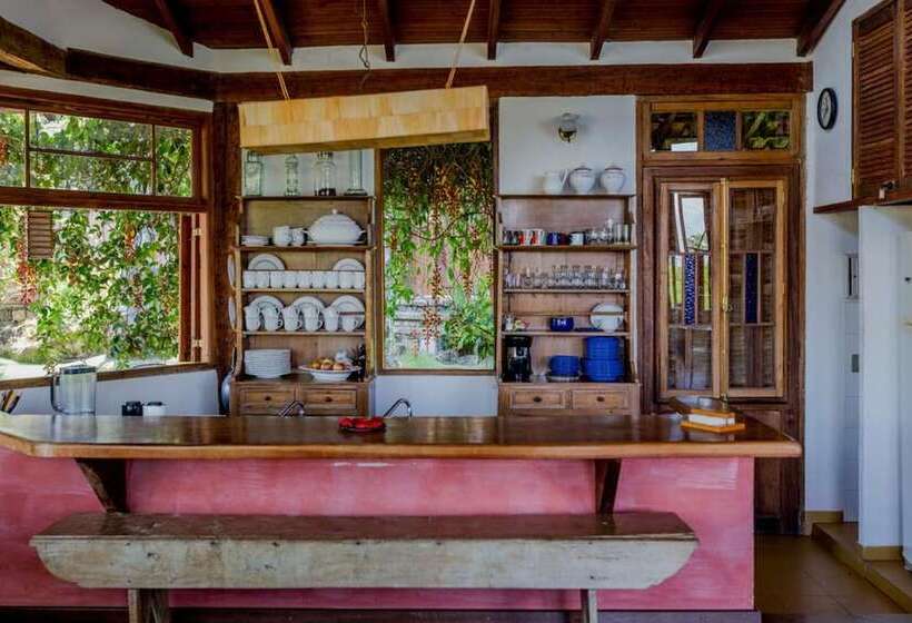 Bed & Breakfast Feiticeira Guesthouse