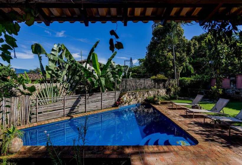 Bed & Breakfast Feiticeira Guesthouse