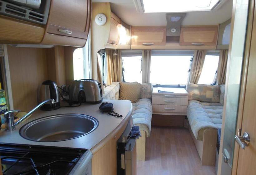 مبيت وإفطار Silverdale Retreat