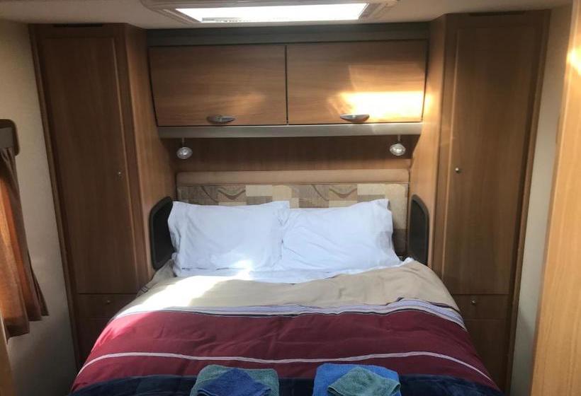 مبيت وإفطار Silverdale Retreat