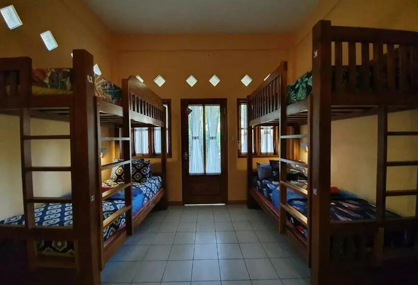 Botchan Hostel