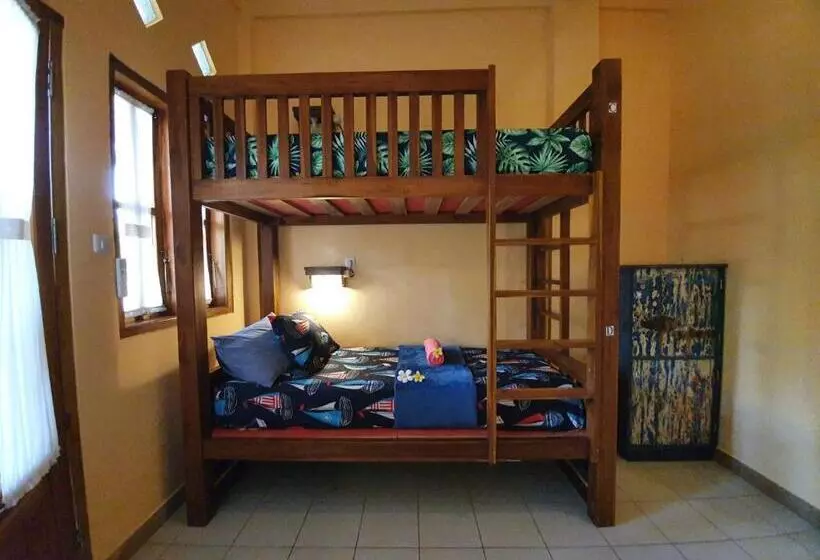 Botchan Hostel