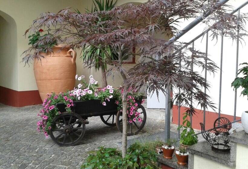 Garni Hotel Zum Alten Ratskeller