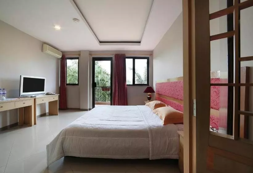 Hotel Green Wattana Sentul