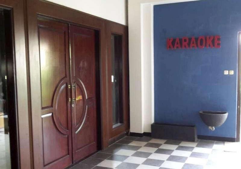 Hotel Green Wattana Sentul