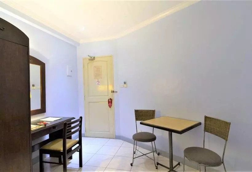 Hotelli Zen Rooms Zapatera