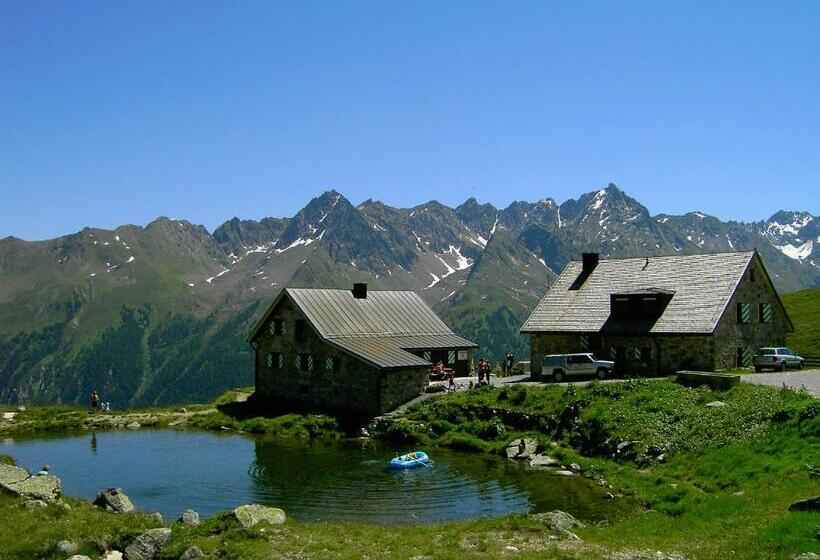 بنسيون Apart Garni Sonne