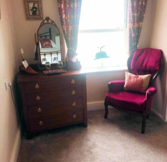 膳宿费 Mulberry House