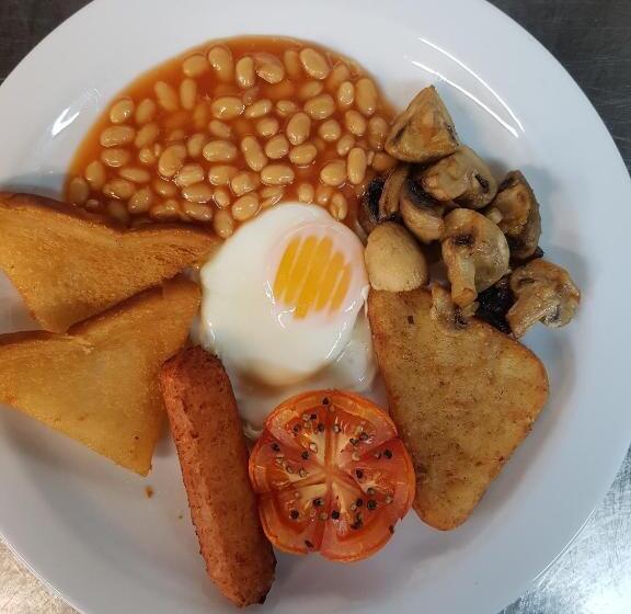 بنسيون The Savoy